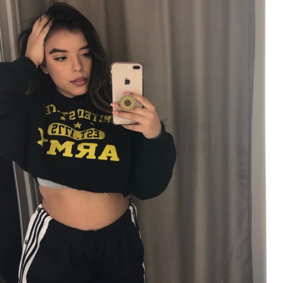 CROP TOP SWEATER - Picture 1 of 4